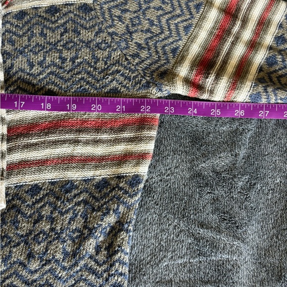 Aventura navy, grey, red, white cardigan sweater w striped pattern. Size large - Picture 5 of 6